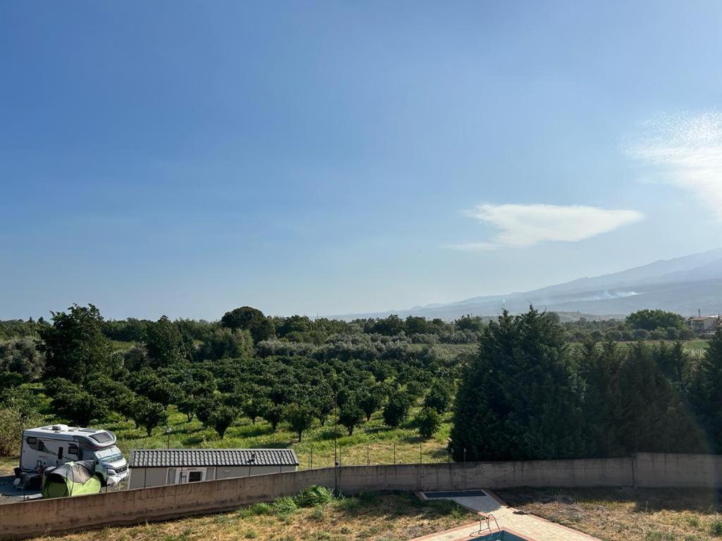 Nina Apartament Giardini Naxos Con Posto Auto Екстер'єр фото