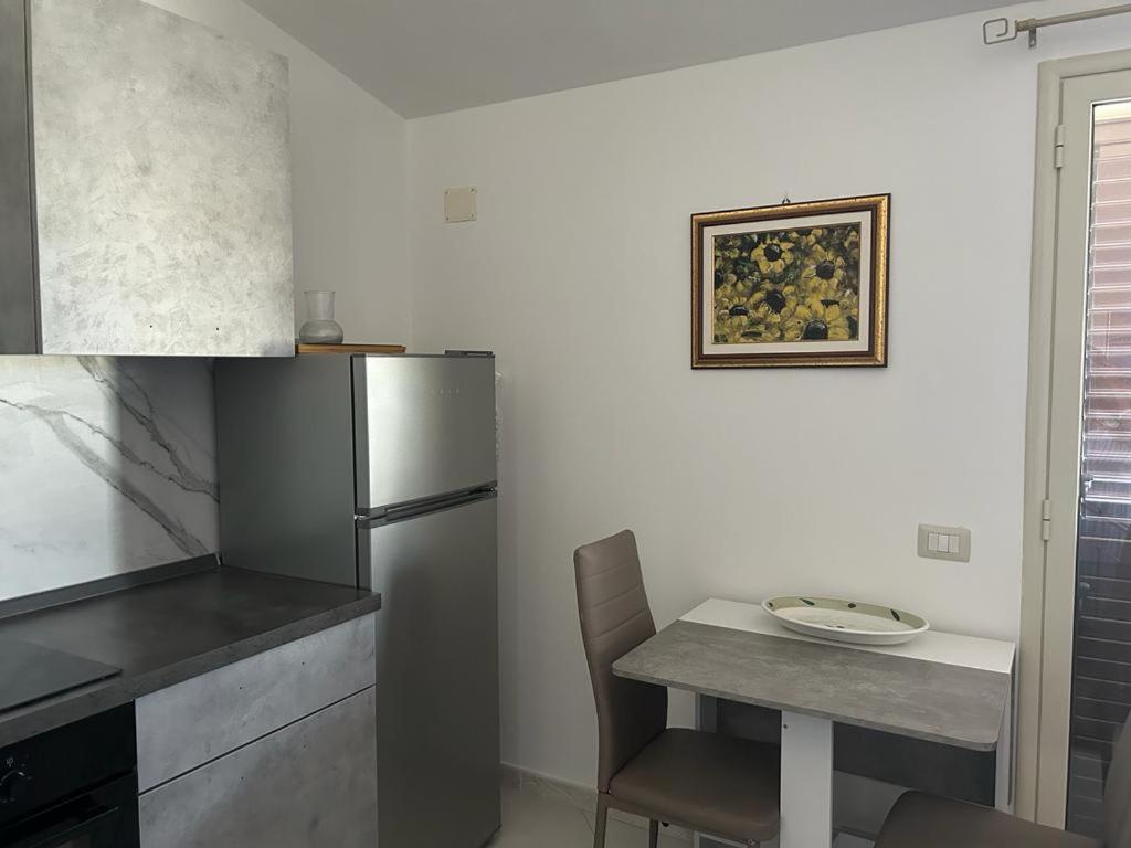 Nina Apartament Giardini Naxos Con Posto Auto Екстер'єр фото