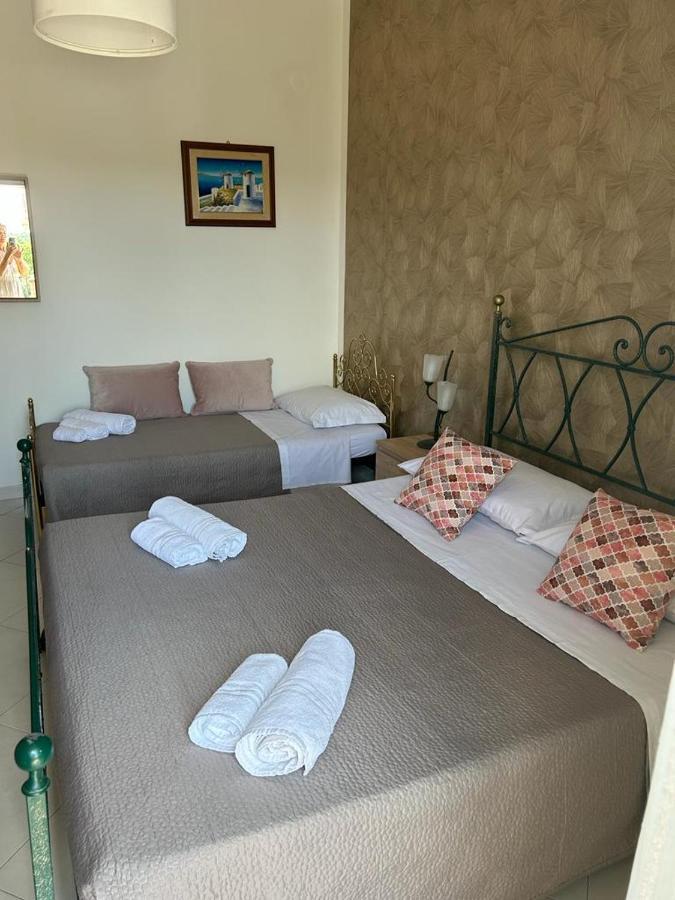 Nina Apartament Giardini Naxos Con Posto Auto Екстер'єр фото
